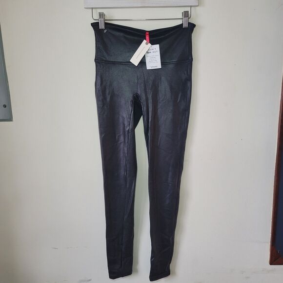Spanx Faux Leather Black Leggings size M NWT liquid look - Picture 4 of 6